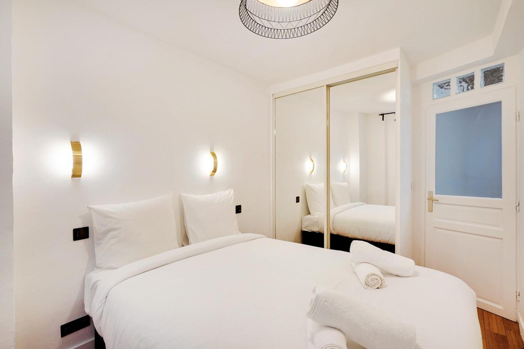 Marais - Vosges Luxury Flat Appartement Parijs Buitenkant foto